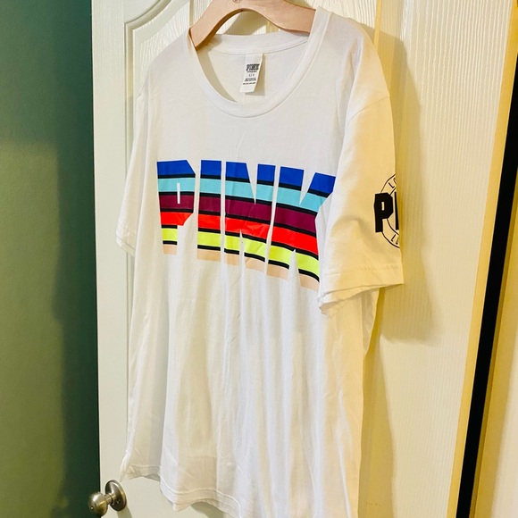 NWOT Victoria's Secret PINK White Campus Signature Tee - Picture 4 of 13